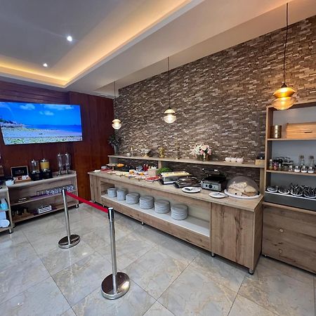 Hotel Villa Grande Бугойно Экстерьер фото