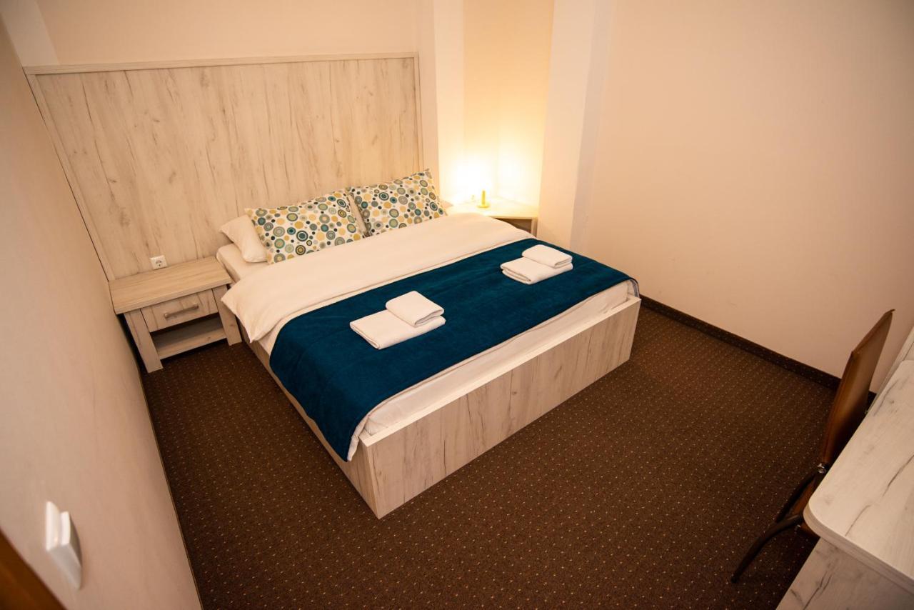 Hotel Villa Grande Бугойно Экстерьер фото