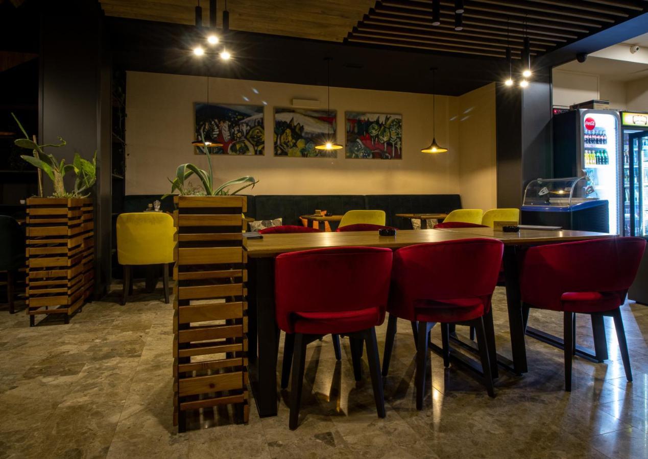 Hotel Villa Grande Бугойно Экстерьер фото