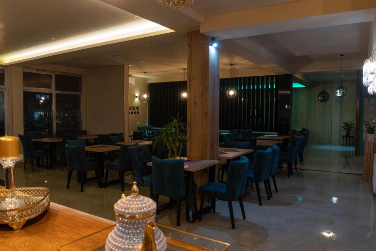 Hotel Villa Grande Бугойно Экстерьер фото