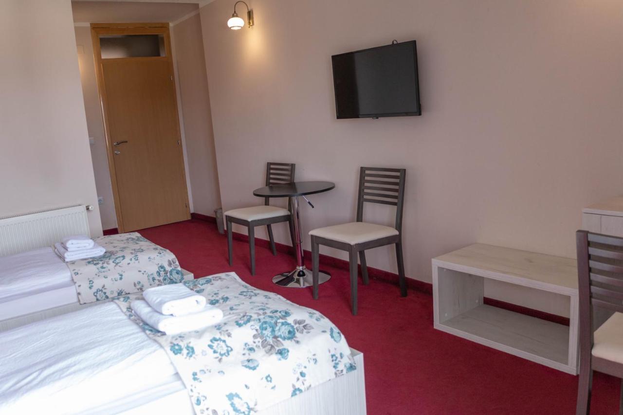 Hotel Villa Grande Бугойно Экстерьер фото